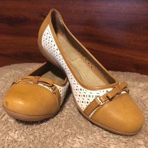 Easy Spirit Bethann Ballet Flats